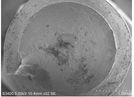 40Cr鋼內(nèi)六角圓柱頭螺釘扭轉斷口形貌